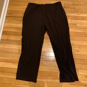 Cato 22/24W black stretchy ponte pants